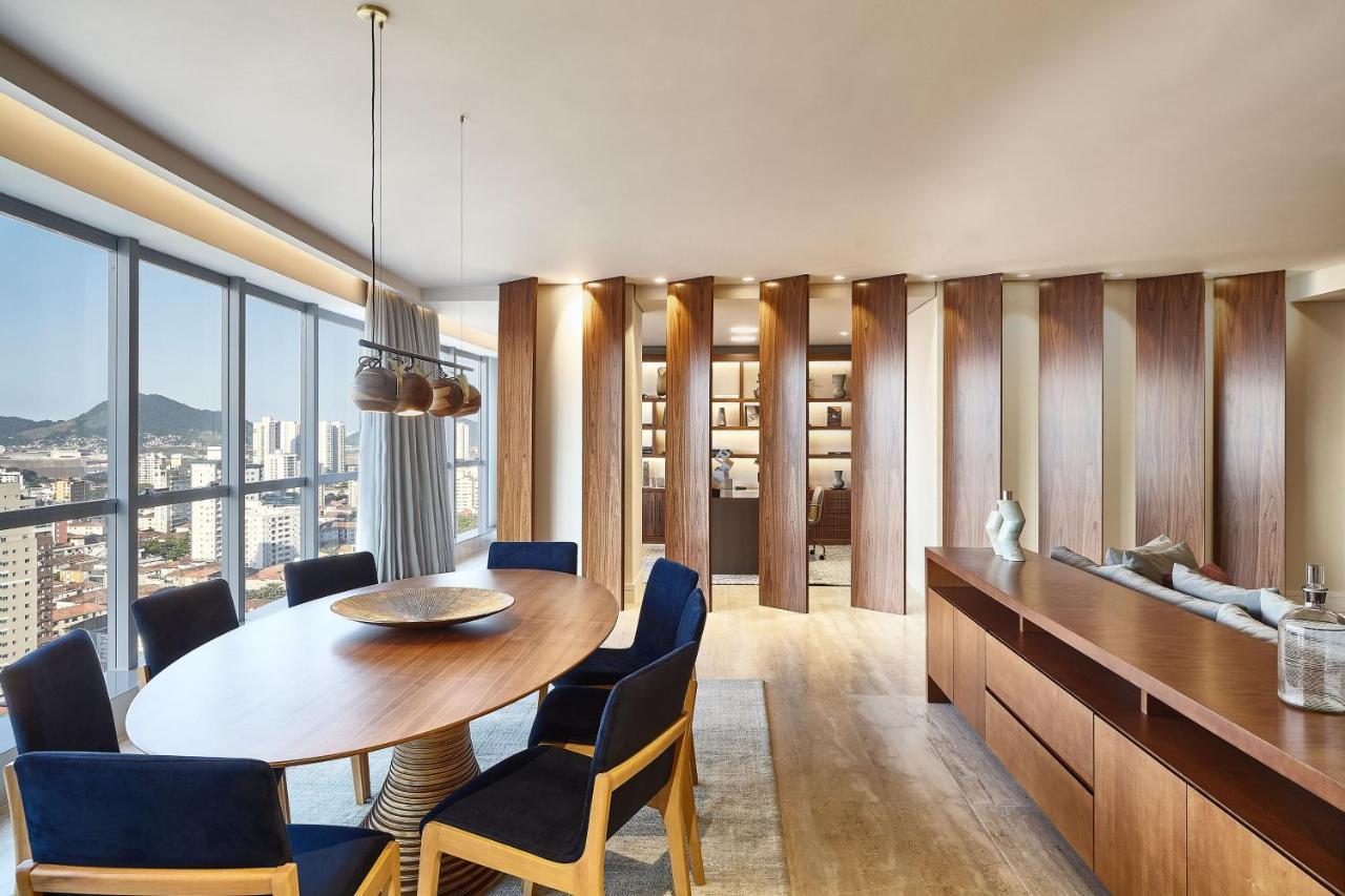 Sheraton Santos Hotel Εξωτερικό φωτογραφία The dining room of a three-bedroom apartment