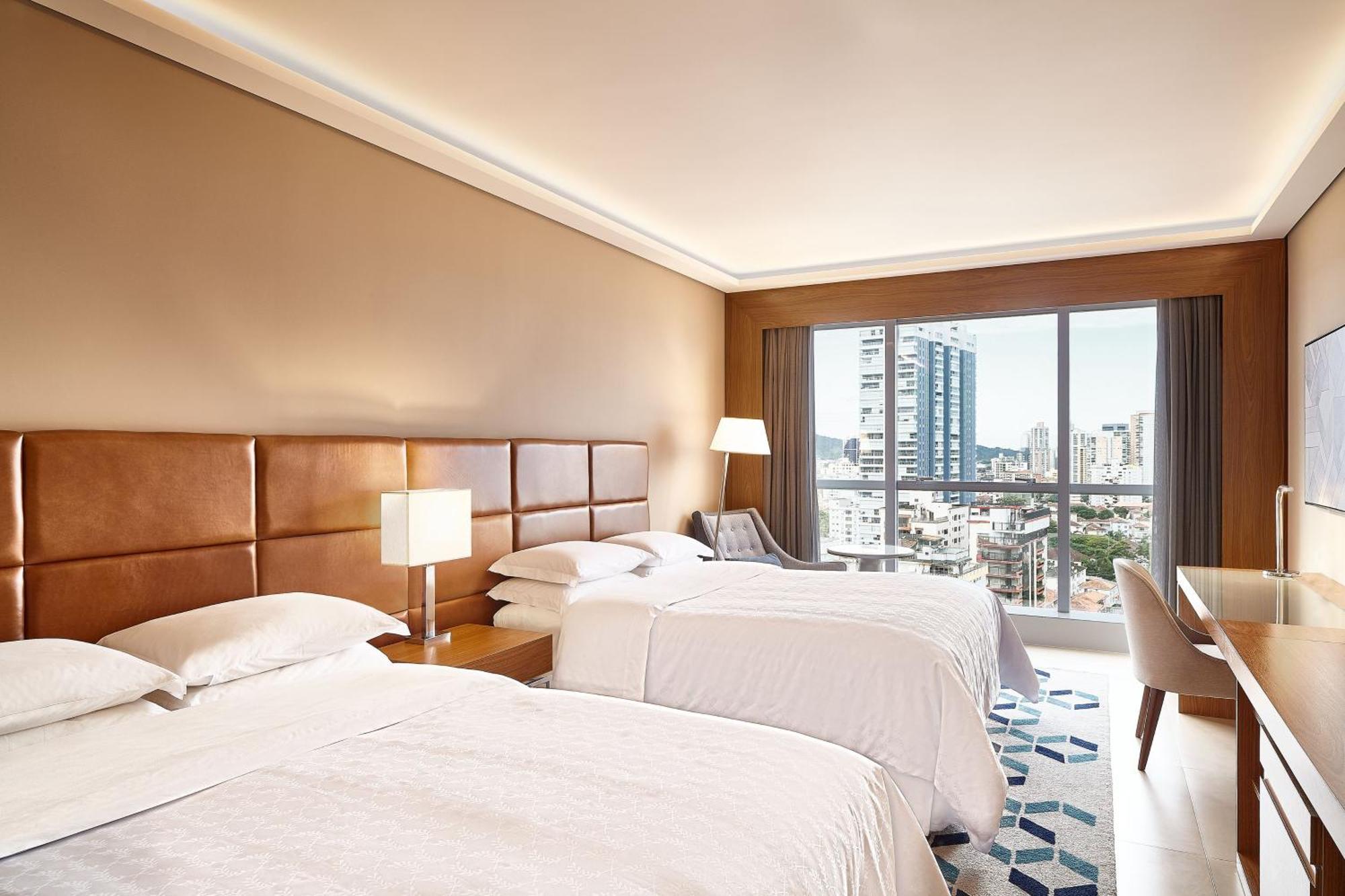 Sheraton Santos Hotel Εξωτερικό φωτογραφία A guest room at the hotel