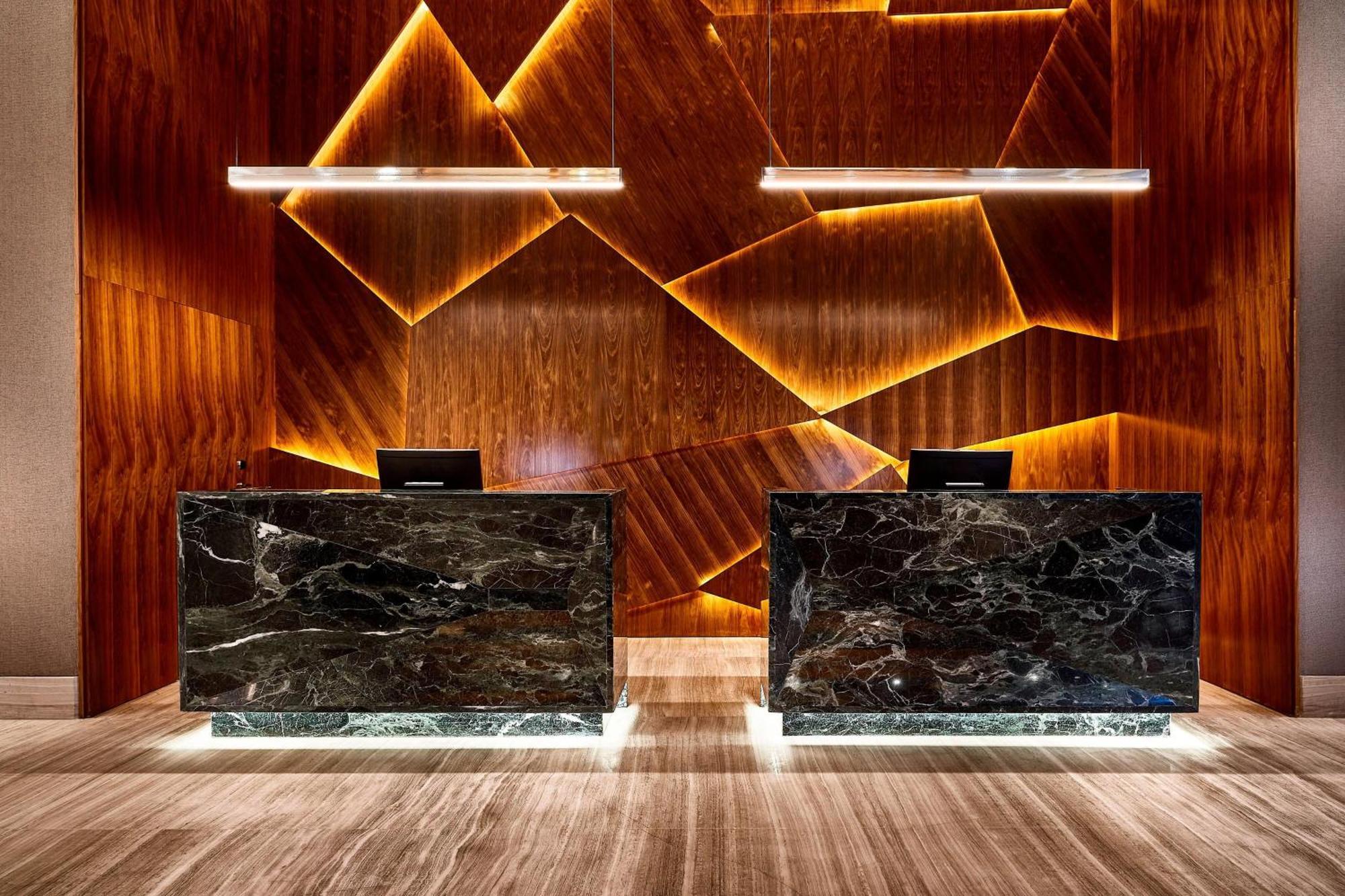 Sheraton Santos Hotel Εξωτερικό φωτογραφία The reception desk at the hotel